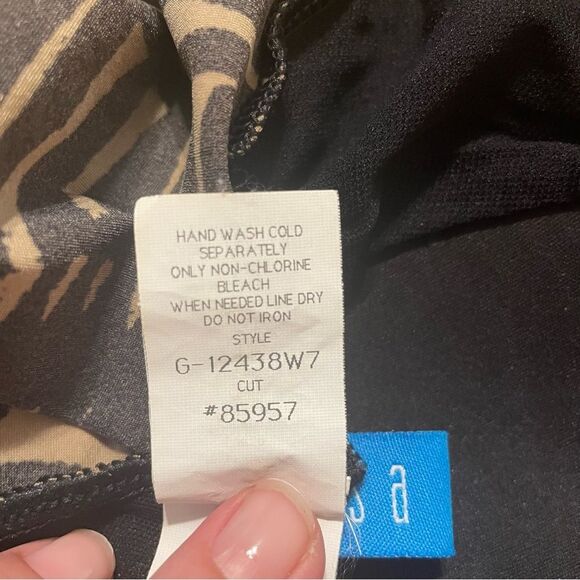 Sessa Women Size 12 One Piece Black/Tan Tribal Aztec Print Bathing Suit High Cut - Picture 7 of 7